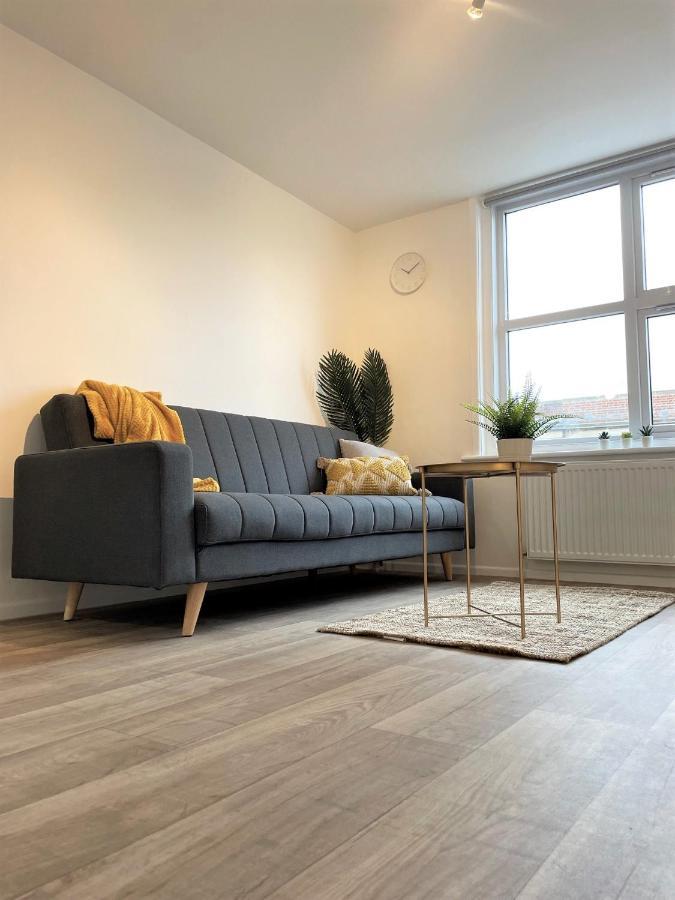 Central, Bright & Spacious Apartment - Parking Included Bournemouth Exterior foto